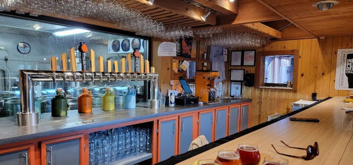 Bière de Mac Brew Works (Neath the Birches) - Web Listing (newer photo)